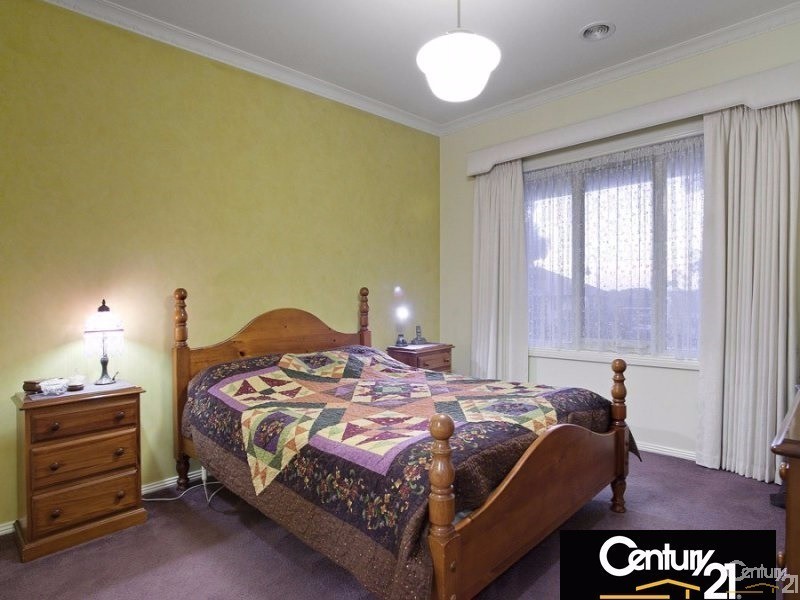 35 Northgate Drive, Berwick VIC 3806