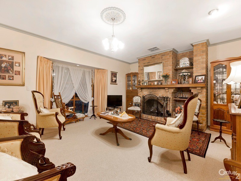 1 Caserta Drive, Berwick VIC 3806