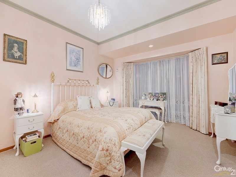 1 Caserta Drive, Berwick VIC 3806