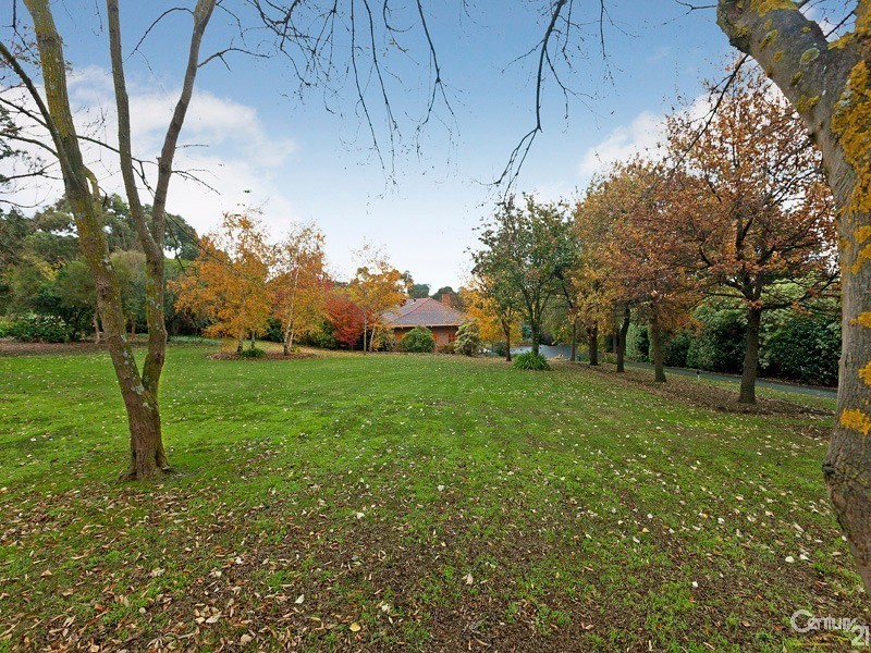1 Caserta Drive, Berwick VIC 3806