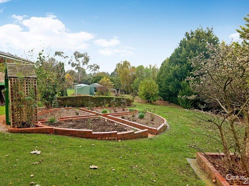 1 Caserta Drive, Berwick VIC 3806