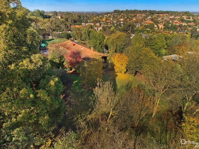 1 Caserta Drive, Berwick VIC 3806
