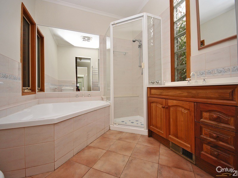 326 – 328 Pound Road, Narre Warren South VIC 3805