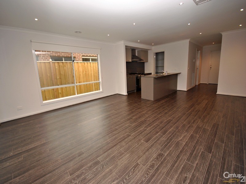 67 Macumba Drive, Clyde North VIC 3978