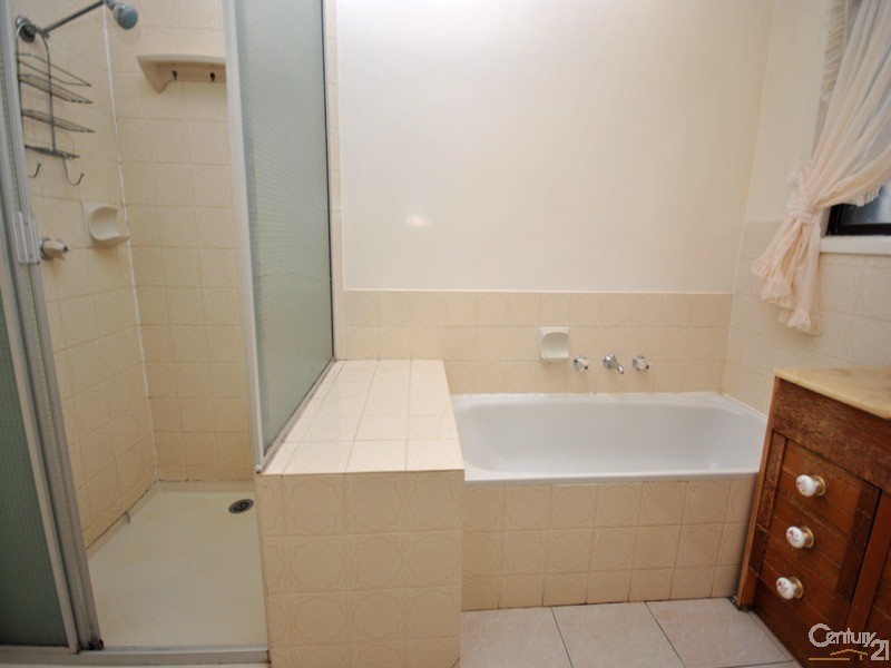 11 Castlecrag Close, Endeavour Hills VIC 3802