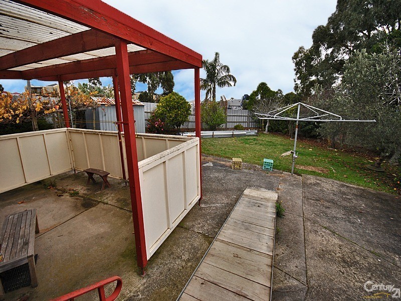 11 Castlecrag Close, Endeavour Hills VIC 3802