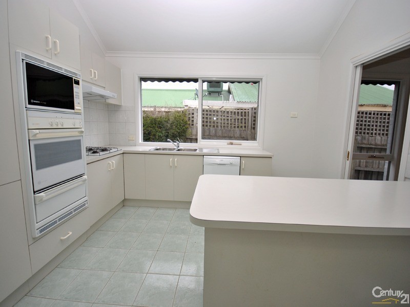 24 Chirnside Road, Berwick VIC 3806