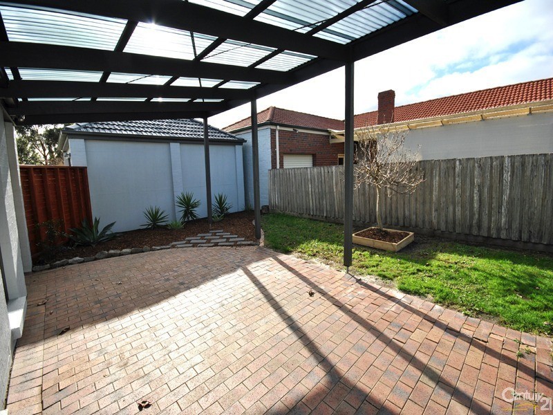 24 Chirnside Road, Berwick VIC 3806