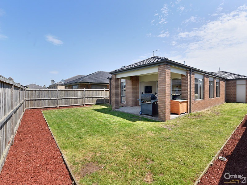 50 Evesham Street, Cranbourne North VIC 3977