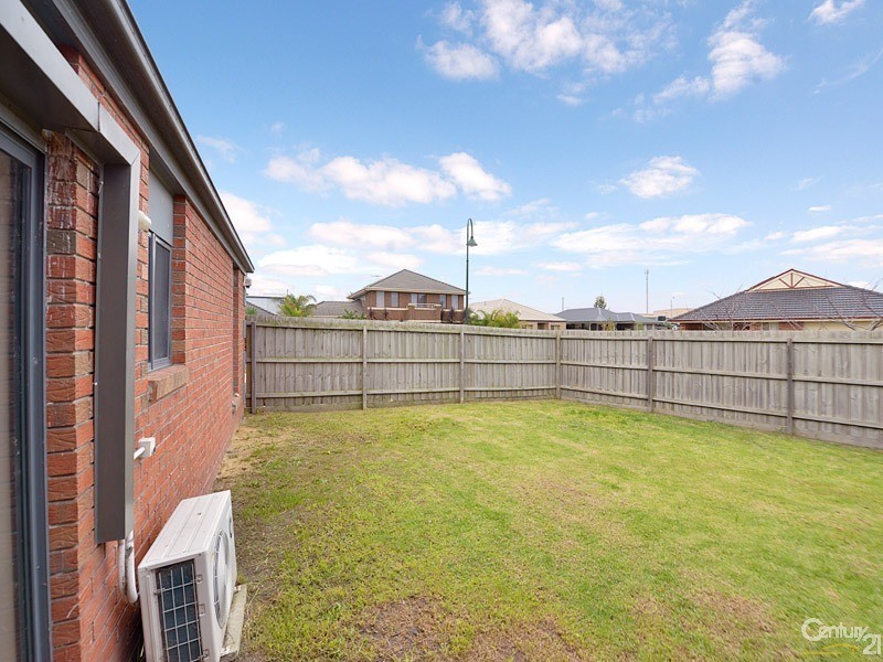 30 Red Gum Circuit, Pakenham VIC 3810