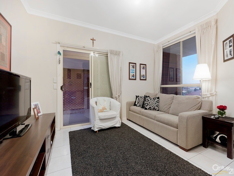 2 Pinto Close, Endeavour Hills VIC 3802
