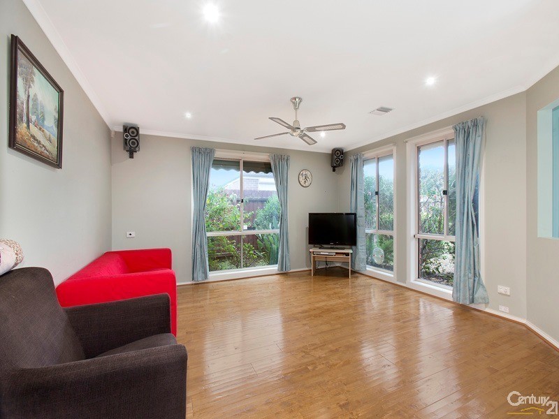 5 Danehill Grove, Berwick VIC 3806