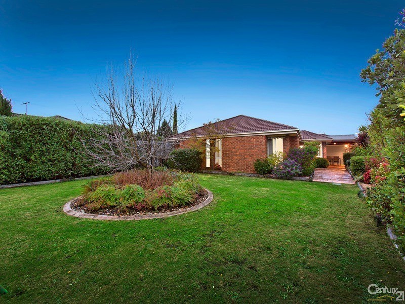 5 Danehill Grove, Berwick VIC 3806