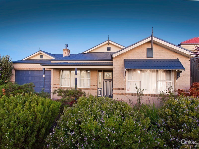 17  Wildflower Crescent, Narre Warren South VIC 3805