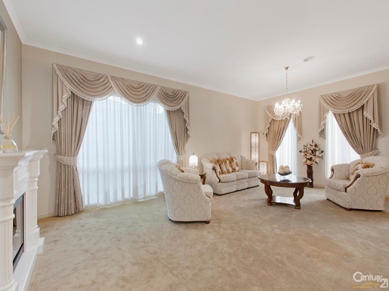 6 Waterbush Crescent, Lyndhurst VIC 3975