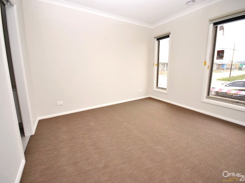 27 Joanne Way, Officer VIC 3809