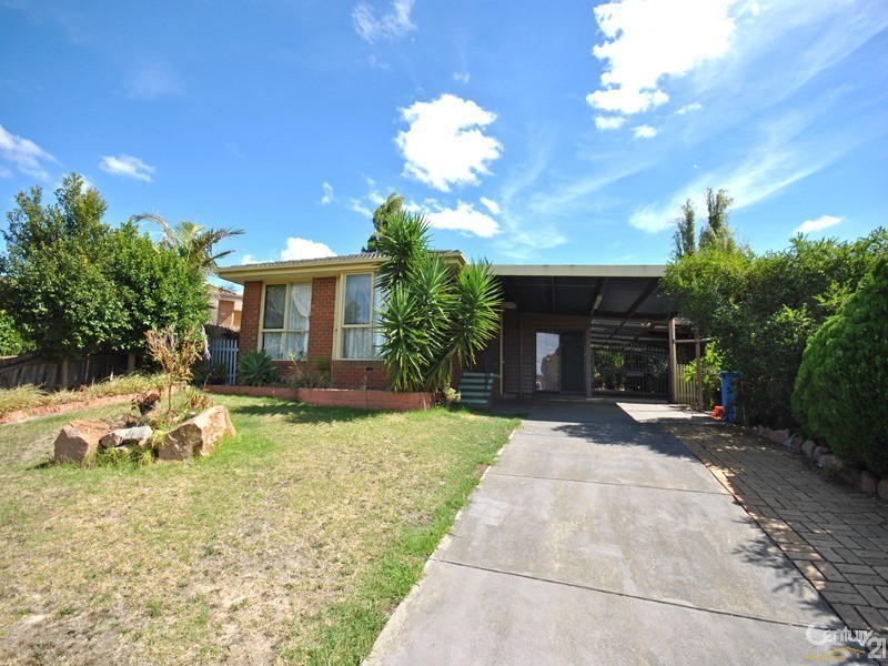 8 Mace Rise, Hallam VIC 3803