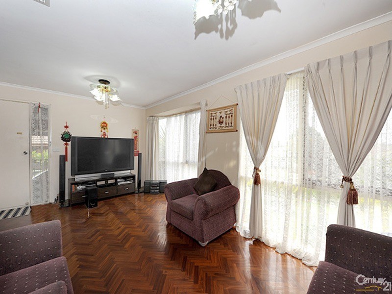 8 Mace Rise, Hallam VIC 3803