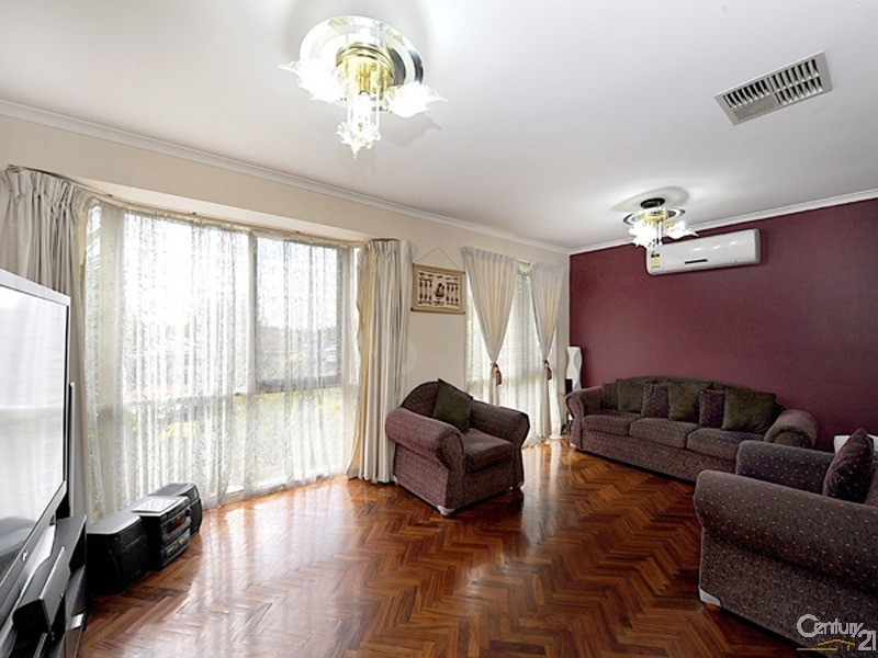 8 Mace Rise, Hallam VIC 3803