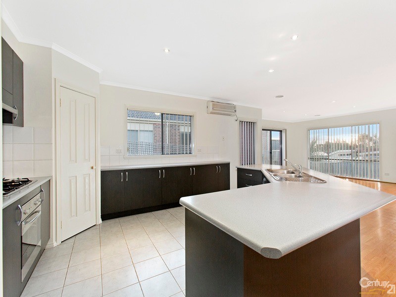 3 Denbigh Court, Berwick VIC 3806