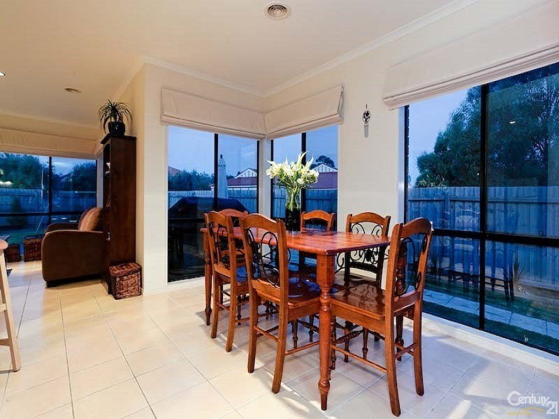 23 Charles Conder Place, Berwick VIC 3806