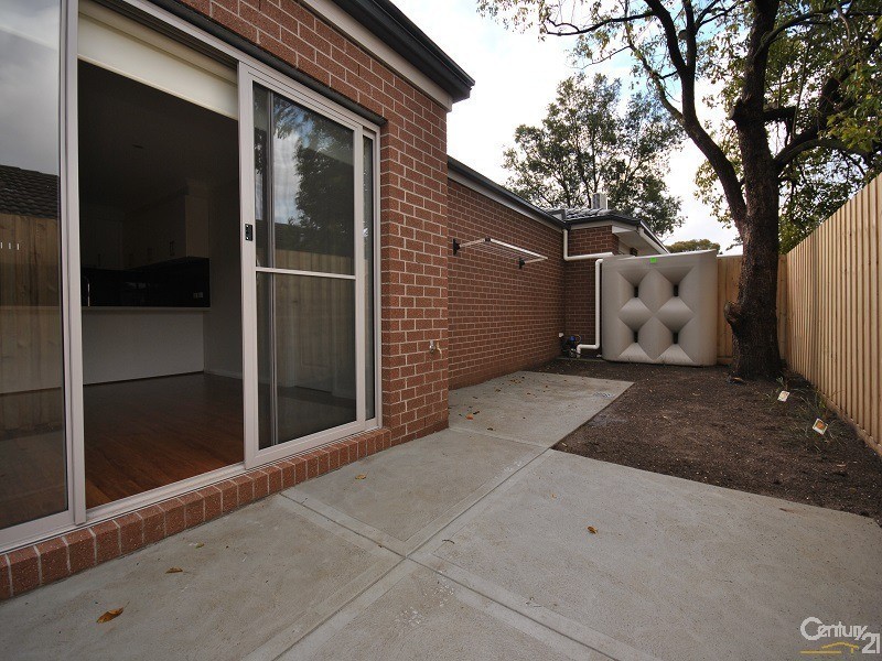 5 Alexander Street, Cranbourne VIC 3977
