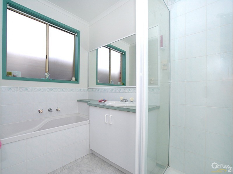 21 Armadale Drive, Narre Warren VIC 3805