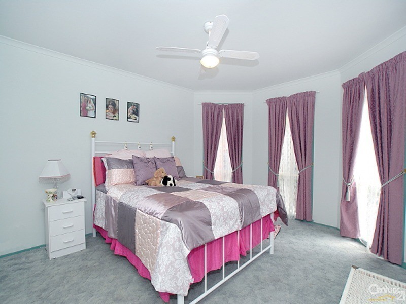 21 Armadale Drive, Narre Warren VIC 3805