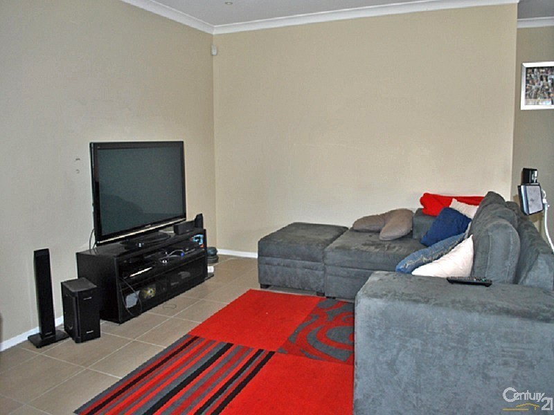 17 Don Collins Way, Berwick VIC 3806