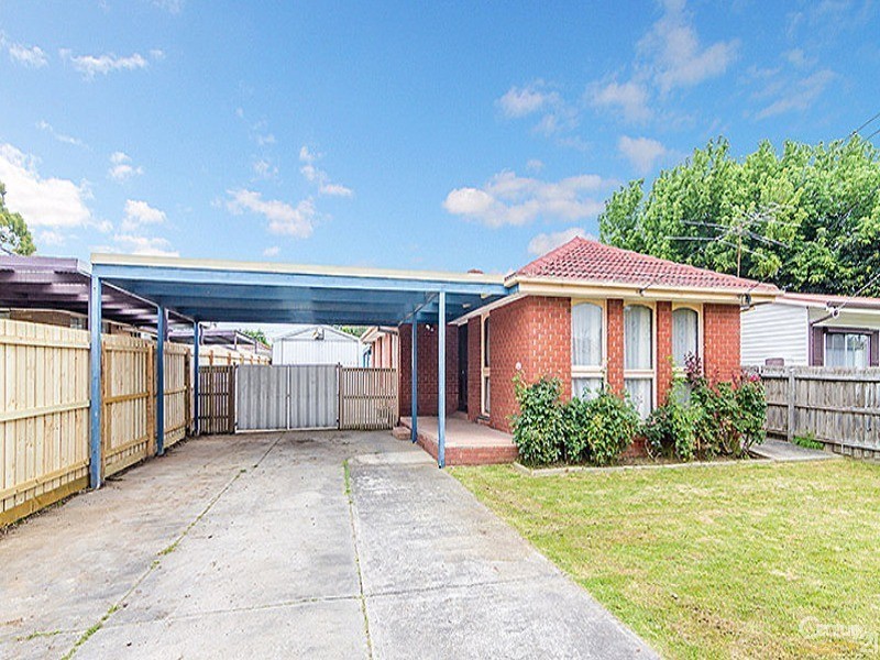 8 Ardmore Street, Cranbourne VIC 3977