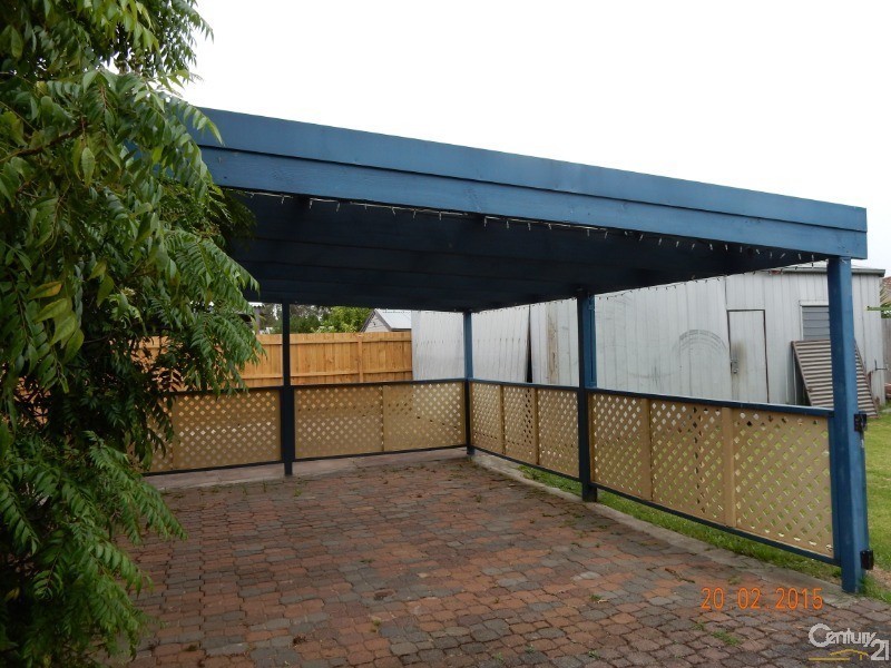 8 Ardmore Street, Cranbourne VIC 3977