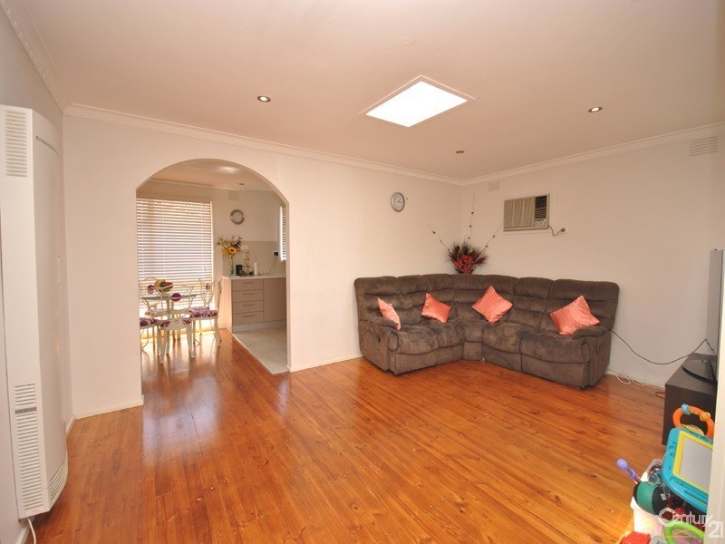 25 Upton Crescent, Narre Warren VIC 3805