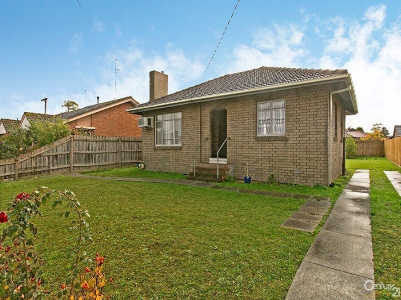 18 Wattle Drive, Doveton VIC 3177