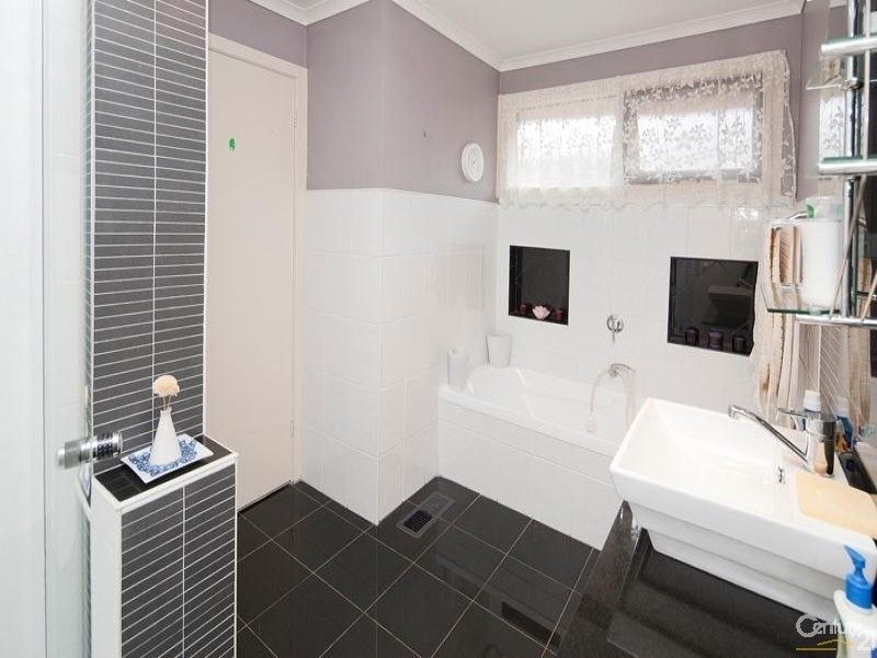 8 Pejaro Place, Endeavour Hills VIC 3802