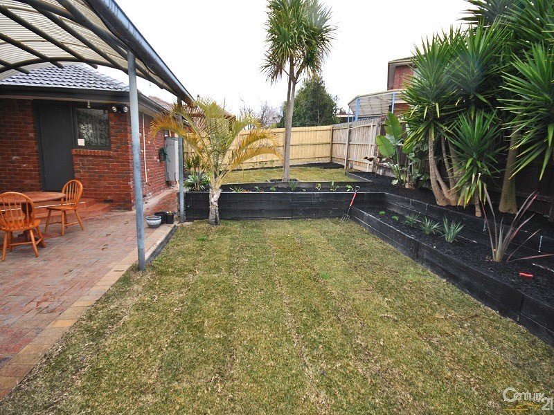 8 Pejaro Place, Endeavour Hills VIC 3802