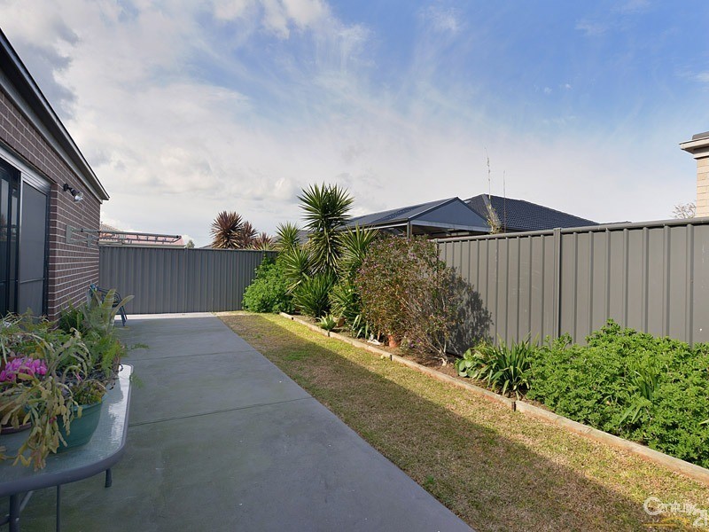 9 Merlin Drive, Cranbourne North VIC 3977