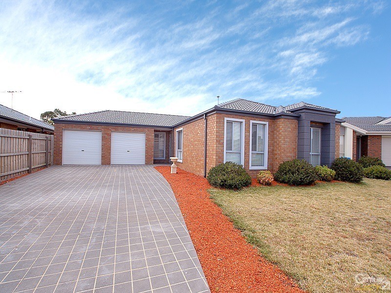 5 Chin Court, Berwick VIC 3806