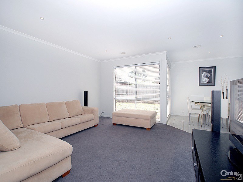 5 Chin Court, Berwick VIC 3806