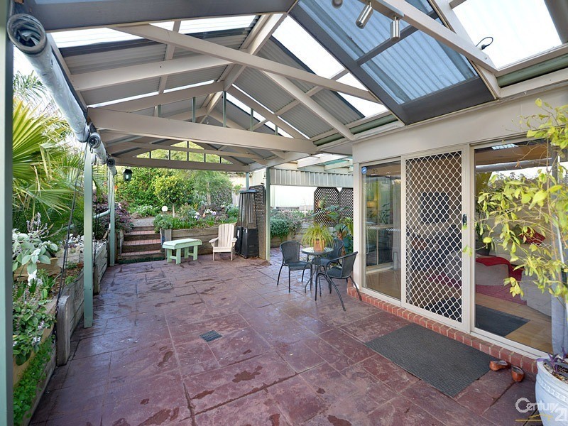 2 John Fisher Drive, Berwick VIC 3806