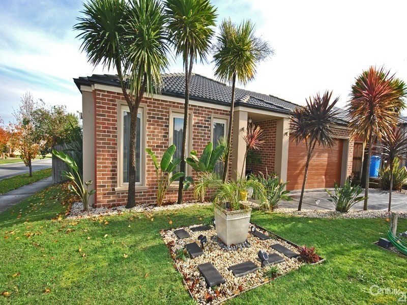 7 Atkinson Drive, Berwick VIC 3806