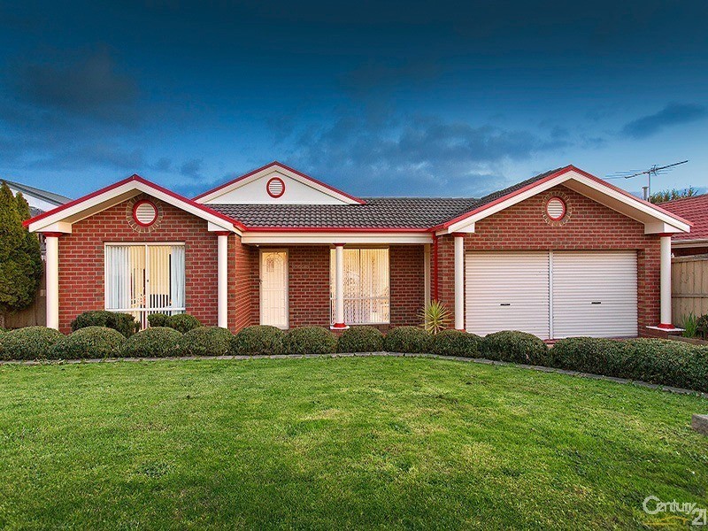 11 Browtop Road, Narre Warren VIC 3805