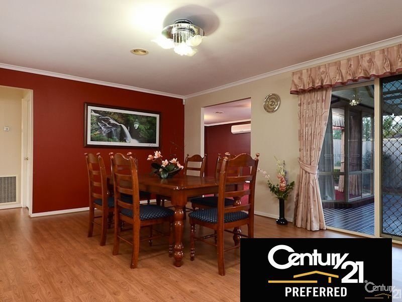 1 Sharpe Court, Berwick VIC 3806