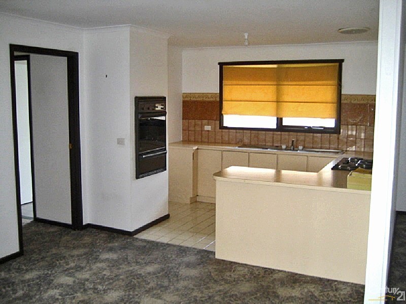 1 Escott Grove, Berwick VIC 3806