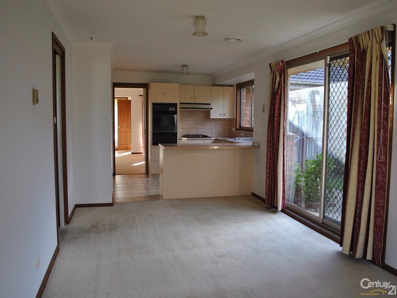 9 Neilian Retreat, Berwick VIC 3806