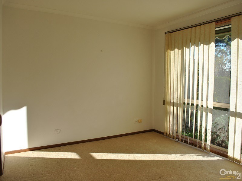 9 Neilian Retreat, Berwick VIC 3806