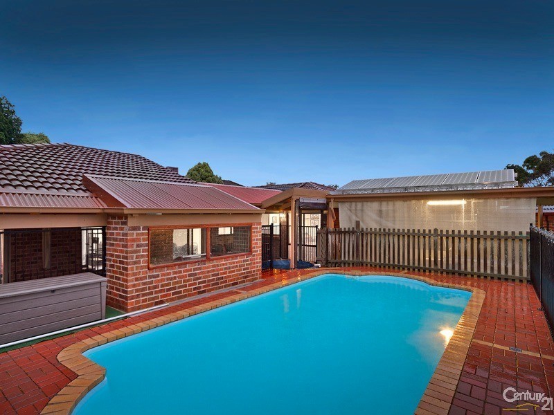 12 Feldspar Court, Narre Warren VIC 3805