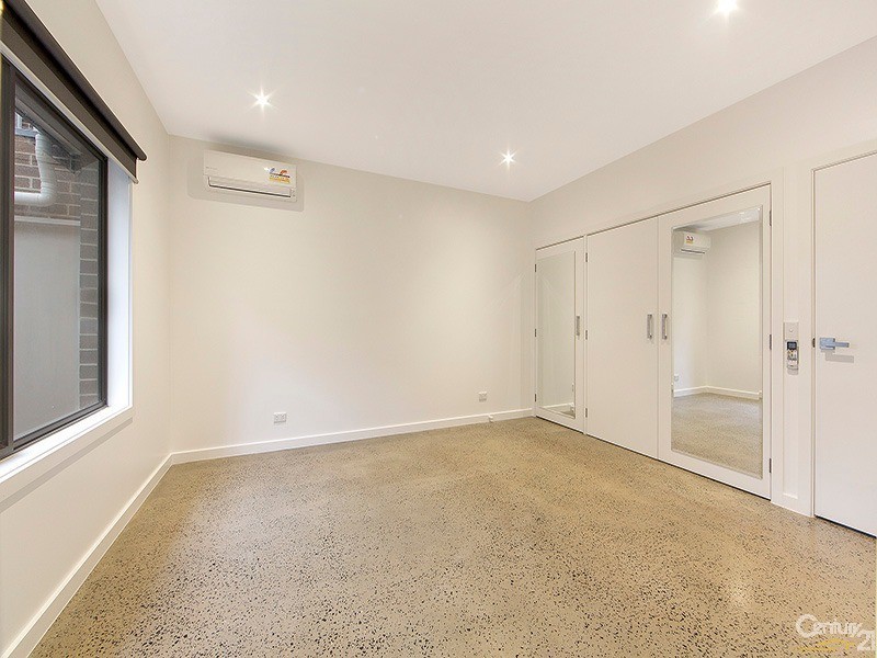 2 Wedge Street, Dandenong VIC 3175