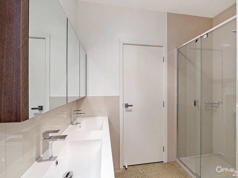 2 Wedge Street, Dandenong VIC 3175