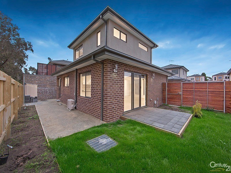 2 Wedge Street, Dandenong VIC 3175