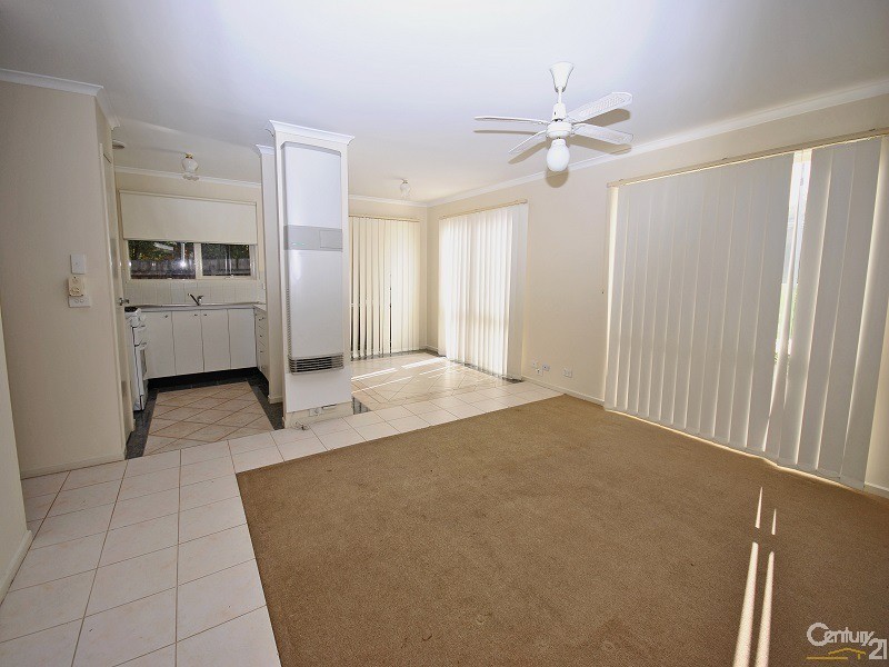 42 Garnet Close, Narre Warren VIC 3805